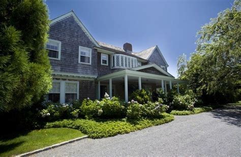 Tour Grey Gardens Ben Bradlees Famous Summer Home Grey Gardens