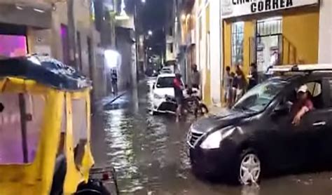 Piura Calles Terminan Inundadas Tras Lluvias De