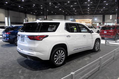 2022 Chevy Traverse Premier Live Photo Gallery