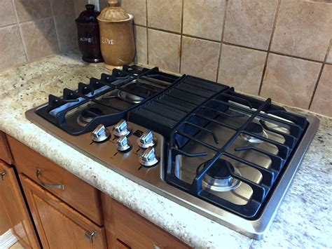 30 Downdraft Gas Cooktop - Lodi Kitchen