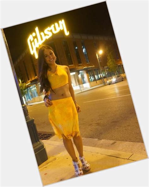 Hot Sexy Desiree Bassett Bikini Pics