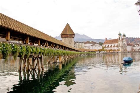 Premium Photo | Lucerne covered bridge