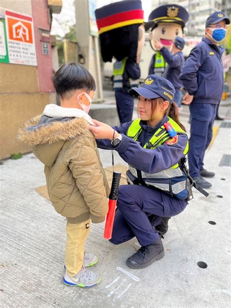 開學首日快樂上學平安返家 新北警護童總動員 民眾網