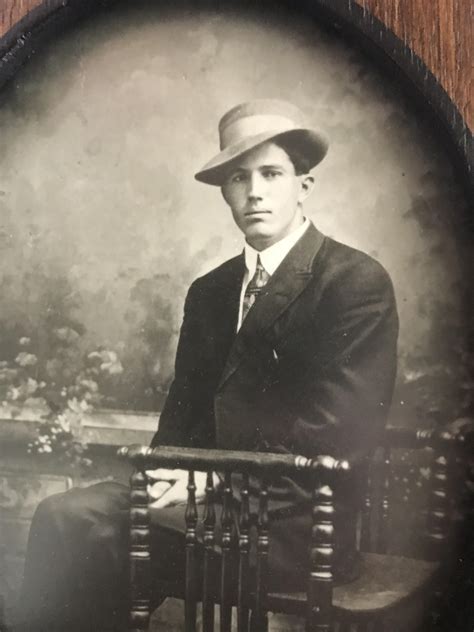 My Great Grandfather Is Ben Affleckborn 1894 Roldschoolcool