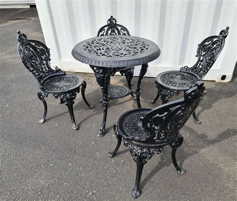 Handsome Heavy Cast Iron Garden Set