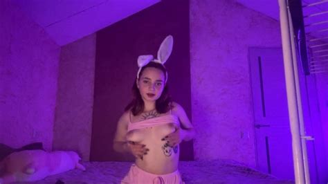 Redheaded Girl Shows Her Tits Pornhub