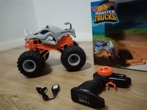 Hot Wheels Zdalnie Sterowany Monster Truck Pozna Kup Teraz Na