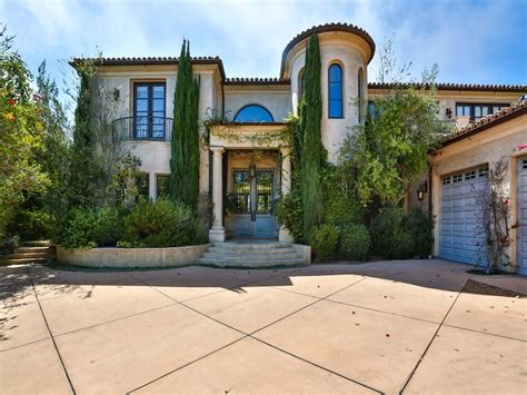 Everything The Oc The Oc In The News The Cohen House Is For Sale