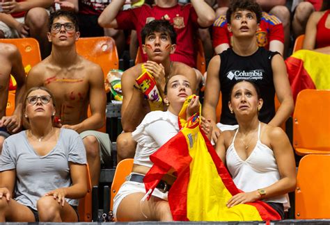 Final Eurocopa España Inglaterra La Fonteta Vibra Con La Final De