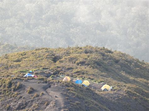 Day 34: Touching the summit of Gunung Kerinci | Splinter's Paradise