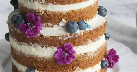 Ullatrulla Backt Und Bastelt Naked Cake Mit Blaubeeren Und Zimt