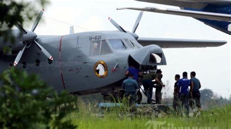 Pesawat Latih TNI AL Bonanza Yang Jatuh Di Selat Madura Belum Ditemukan