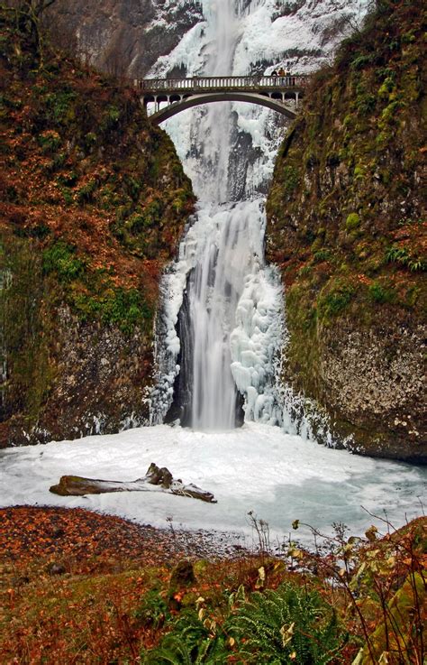 multnomah falls in winter by brokk66 on DeviantArt