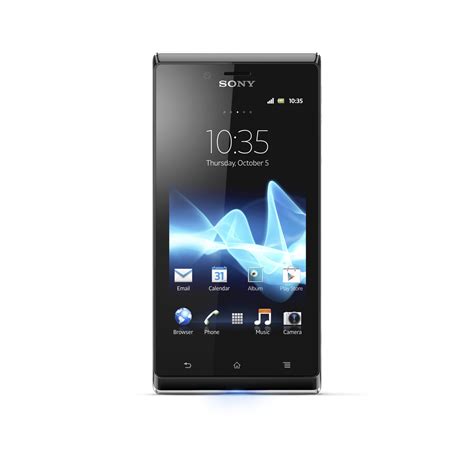 Sony Xperia J - telefon entry level cu Android 4.0