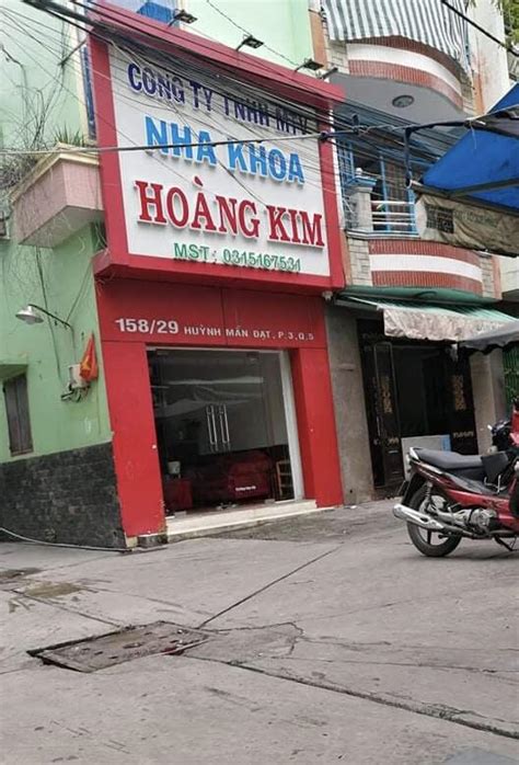 Nha Khoa Hoàng Kim Sử Dụng Tay Ngang” Khám Chữa Bệnh Cho K