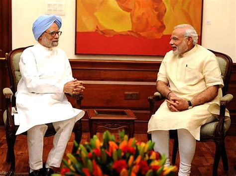 Hours after scathing attack, Manmohan Singh meets PM Modi at 7 RCR | Latest News India ...