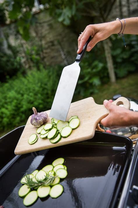 Spatule en inox longue pour cuisiner à la plancha L 41 cm Jardiland