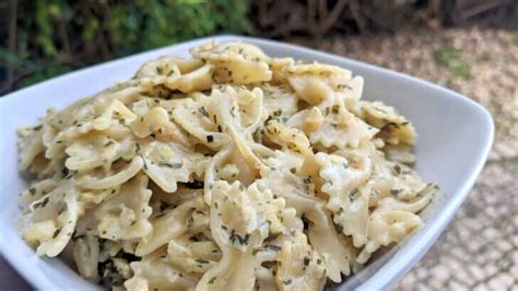 Macarrão Grão de Bico e Bacalhau Iguaria Receita e Culinária