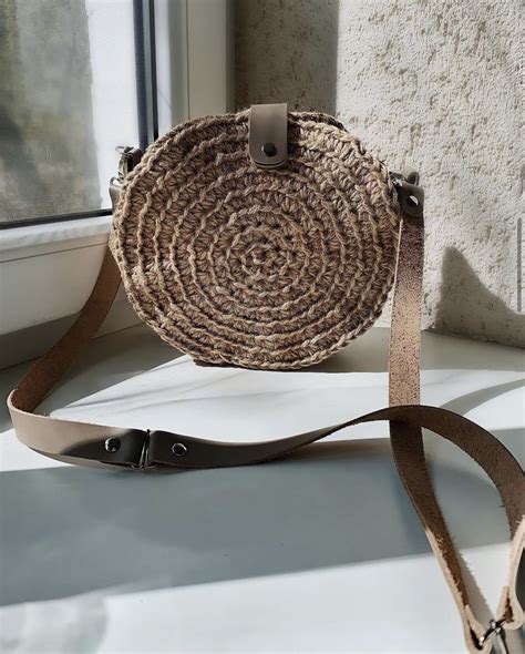 Круглая сумочка из джута | Сумочка, Сумки, Джут