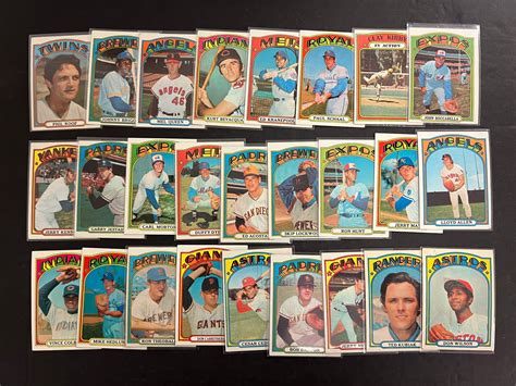 1972 TOPPS BASEBALL CARD LOT 61351 Auctionninja