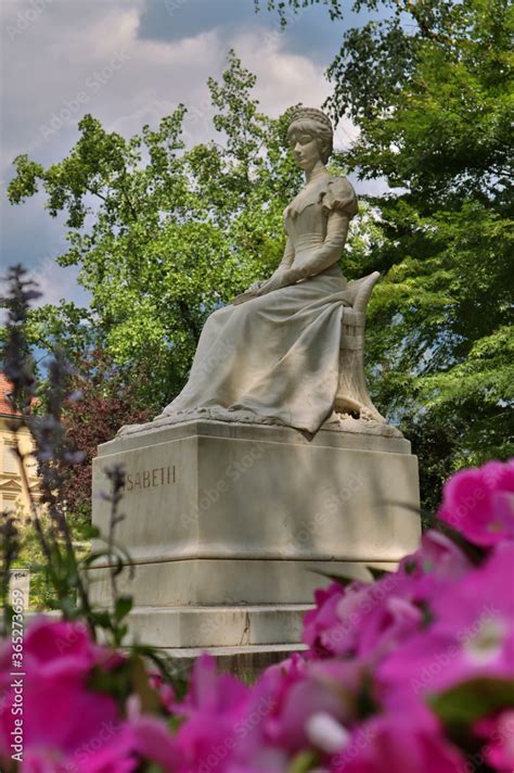 Meran Merano Sissi Sissi Statue Kaiserin Elisabeth Marmor