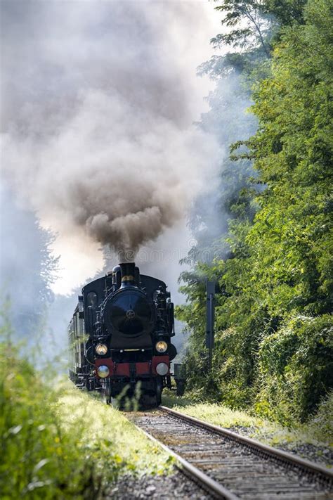 Locomotiva A Vapor Antiga Imagem De Stock Imagem De Carro