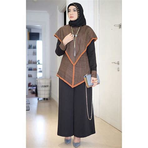 Zaskia Sungkar Model Baju Wanita Desain Busana Model Pakaian Muslim