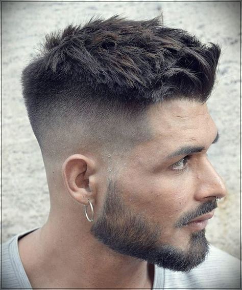 Sport These Short Haircuts For Men In 2018 Haircuts For Men Cool