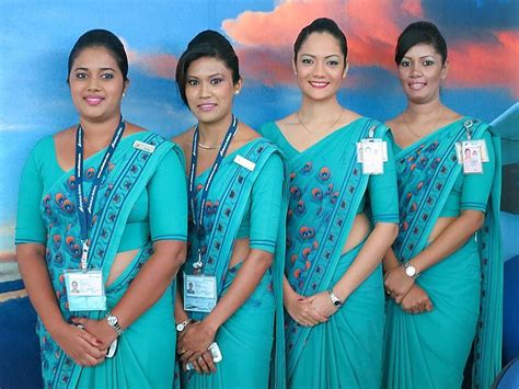 Pin By Captain Oak On Flight Crew Srilankan Airlines Air Hostess