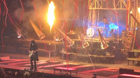 Motley Crue Kickstart My Heart Finale YouTube