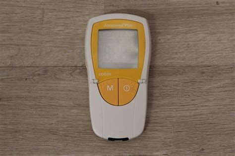 Roche Accutrend Plus Glucose and Lactate Meter - LabMakelaar Benelux