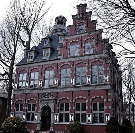 The Dutch House - Atlas Obscura