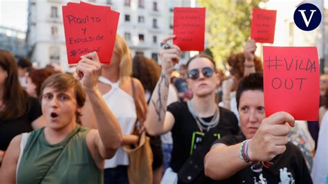 DIRECTO Manifestación feminista contra Luis Rubiales en Madrid bajo el