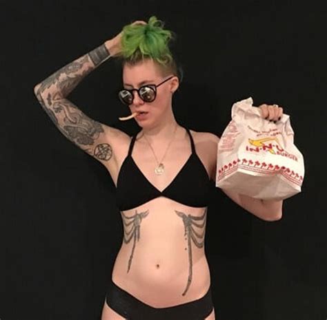 Comic Book Girl 19 Nude Pics Porn Video Scandal Planet