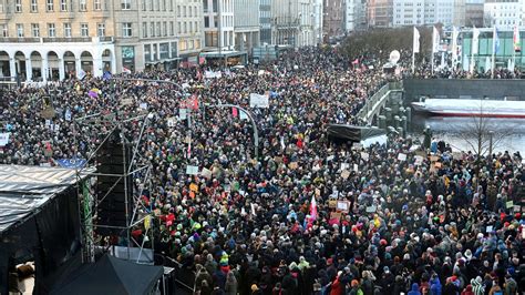 Hamburg: Demonstration gegen rechts abgebrochen