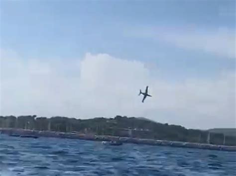 Video Un Pilot A Murit N Fran A Dup Ce Avionul S U S A Pr Bu It N