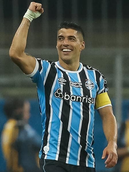 Grêmio escala Suárez no time titular e Botafogo terá Di Placido