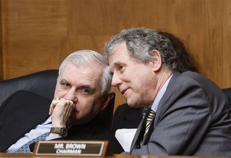 Private Credit Boom Senators Warn Of Hidden Threats To Banking System