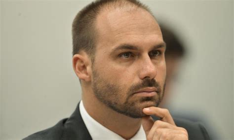 Sindicato Processa Eduardo Bolsonaro Por Comparar Professores A