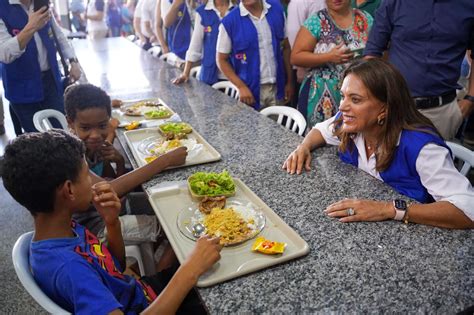 Gracinha Caiado Inaugura Restaurante Do Bem Em Santo Ant Nio Do