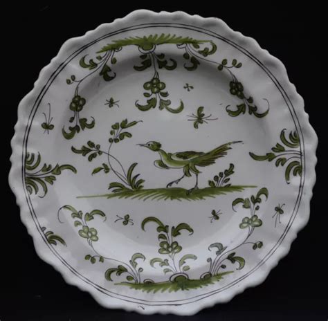 ASSIETTE EN FAÏENCE décor d un oiseau Moustiers XVIIIe EUR 34 99