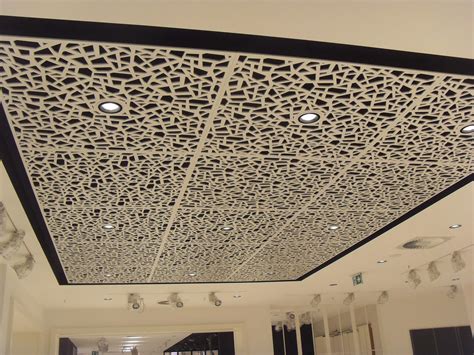 Panneau acoustique pour faux plafond en HPL décoratif perforé