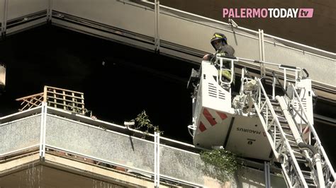 Video Prima Il Boato Poi Il Fumo Nero Un Altarino Provoca L