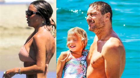 Vacanze Romane Di Francesco Totti E Noemi Bocchi Le Foto