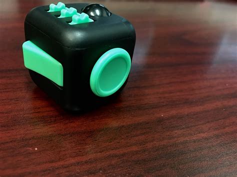 Just showing this fidget cube color scheme in case it's the one you got ...
