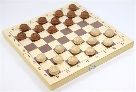 Деревянные настольные игры: Игры из дерева