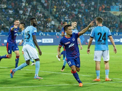 Chhetri Strikes As Bengaluru FC Go One Up On Mumbai City FC In ISL Semi