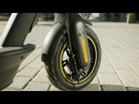 Segway Ninebot Max G2 Electric Scooter With Suspension & Turn Signals ...