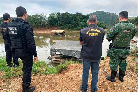 Empresa Que Faz Extra O Ilegal De Areia S Margens Do Rio Pomba Alvo