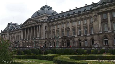 Visiting the Royal Palace Brussels - Belgium - Travel Video Blog